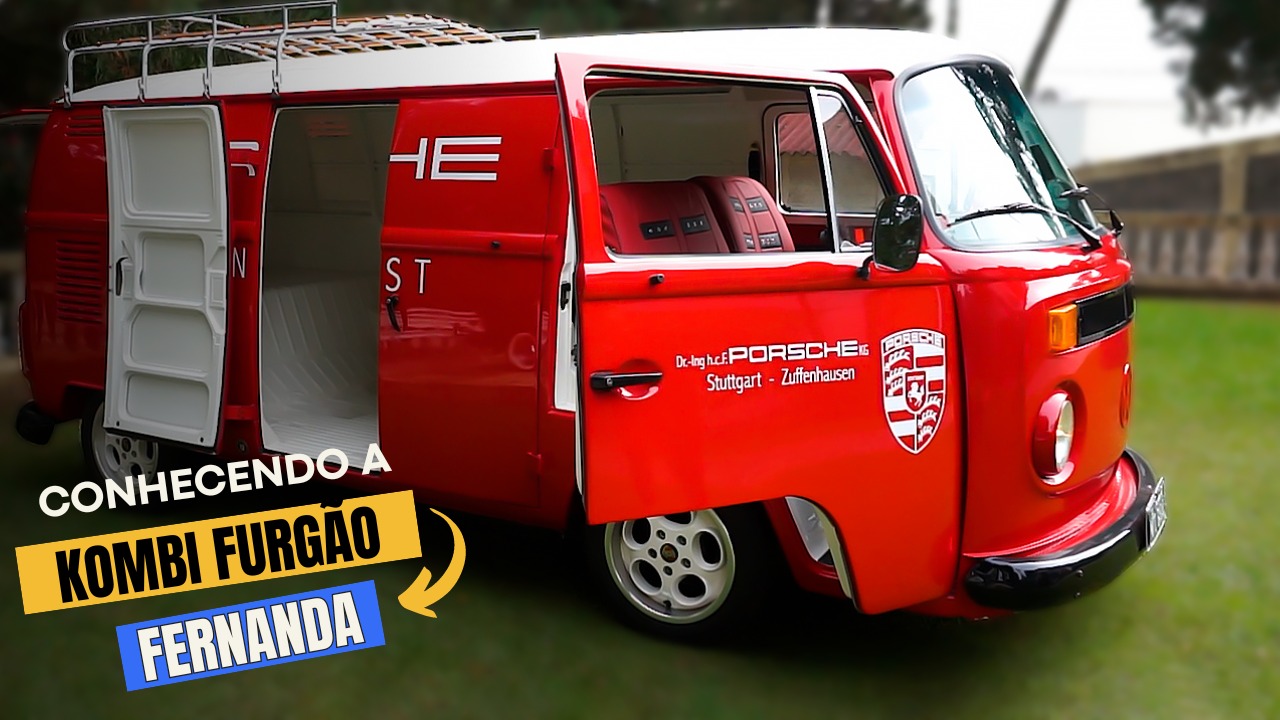 Kombi Furgão Vermelha para Corrida